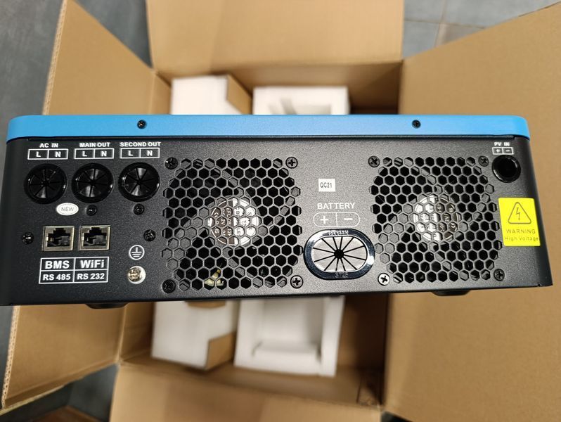 Гібридний інвертор EASUN 4.2kW 24V ISolar-SMH-III-4.2KW (4200VA/4200W Max CH 120A, AC 100) Wi-Fi iSolar-SMH-II-4.2KW + WiFi фото