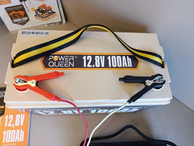 Комплект акумулятор LiFePO4 Power Queen 12V 100Ah та зарядний пристрій 14.6v 20a 2442170499 фото
